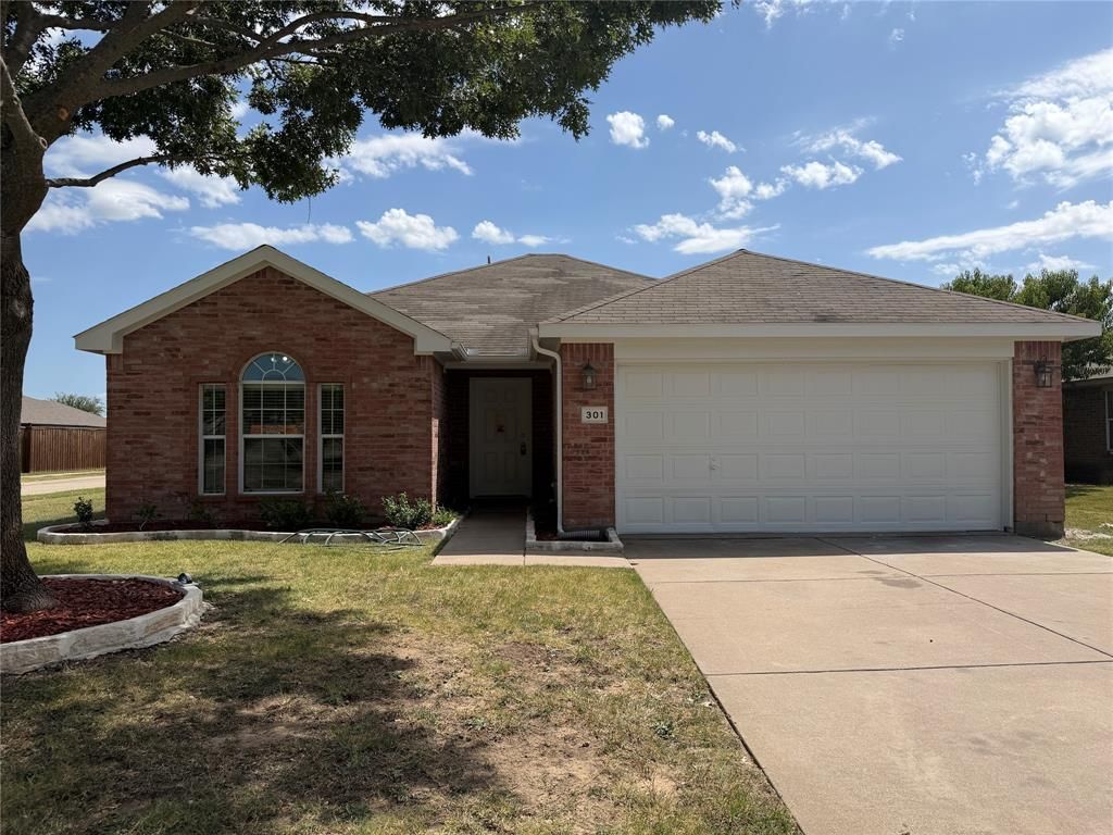301 Meadow Lark Lane, Anna