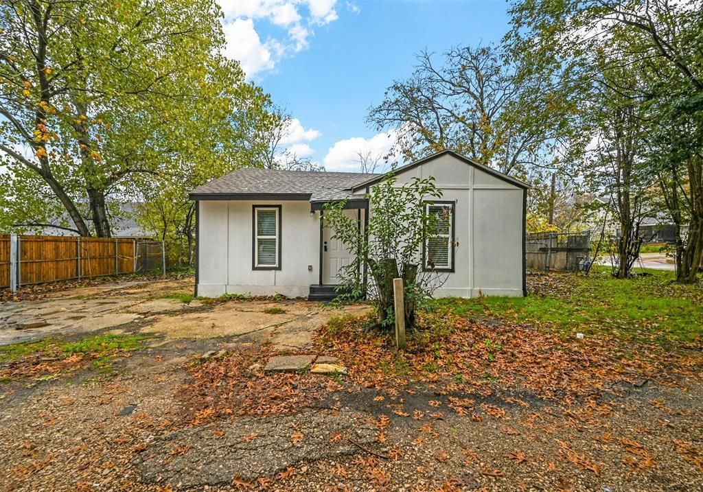 105 Short Street, Farmersville