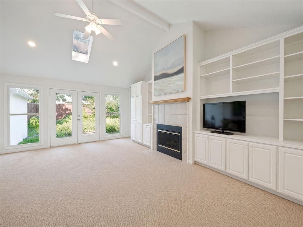 3032 Hollandale Lane, Farmers Branch