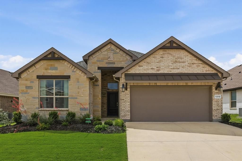 1212 Trailblazer Way, Northlake