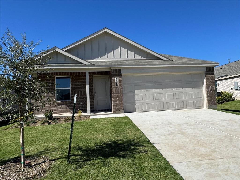 5308 Agalinis Street, Royse City