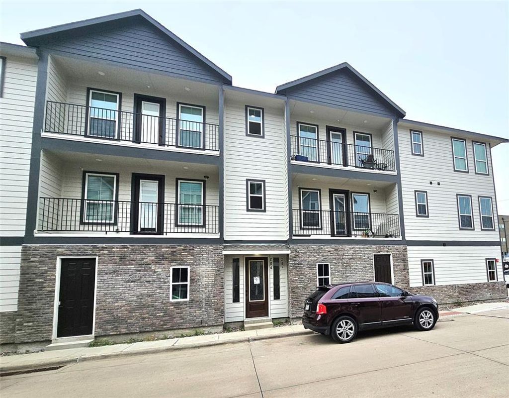 206 S Village Way 203, Lewisville