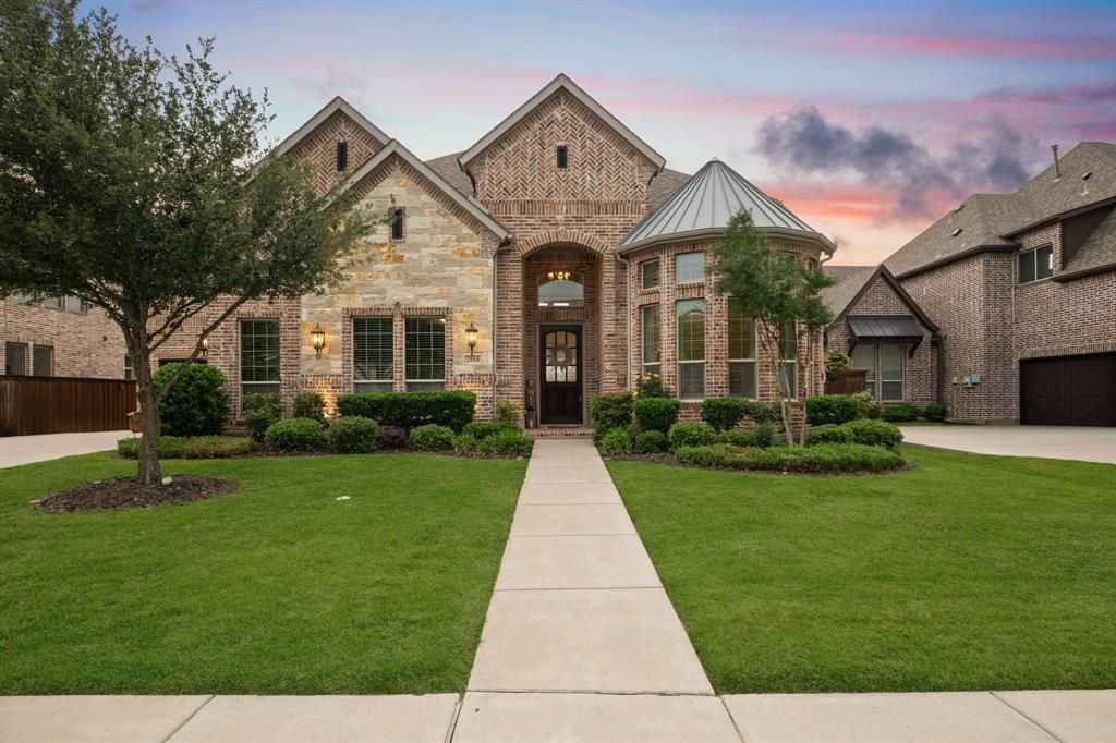 2804 Seabiscuit Road, Celina