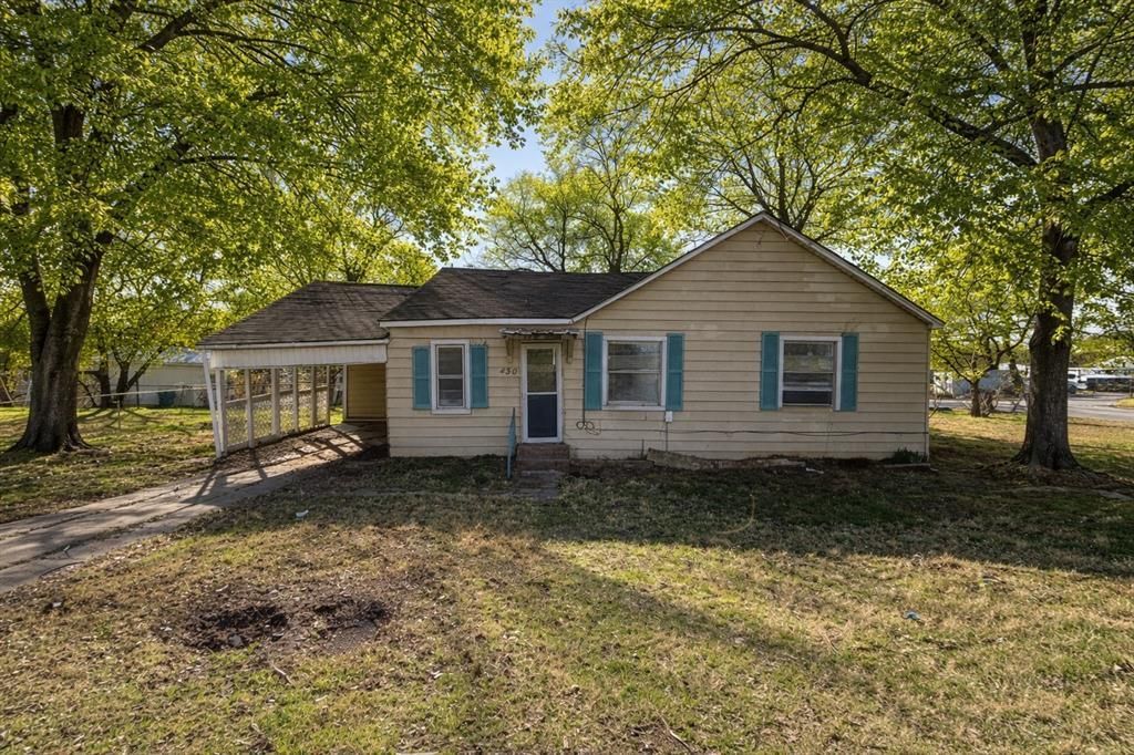 430 E Parnell Street, Denison