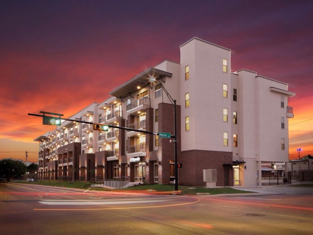 108 N Us 377 202, Roanoke