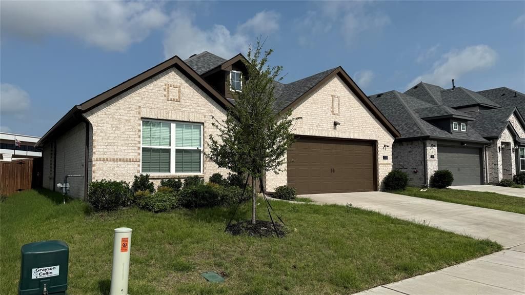221 Santa Lucia Drive, Anna