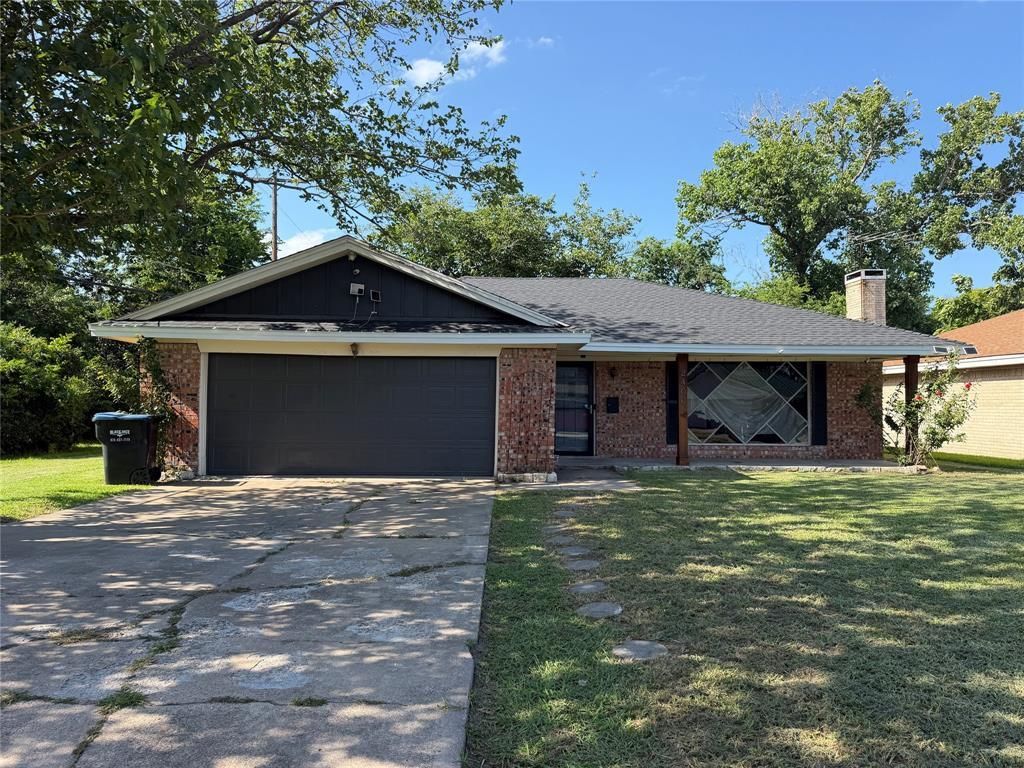 2406 W Broadview Street, Greenville