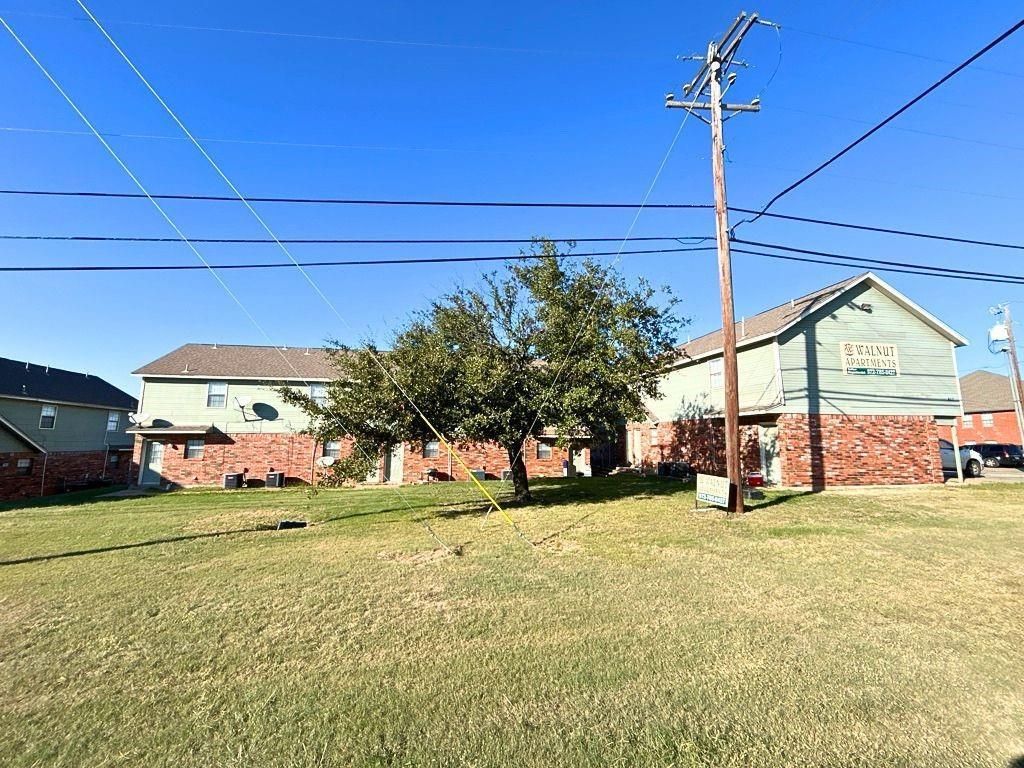 809 W Walnut Street B2, Celina