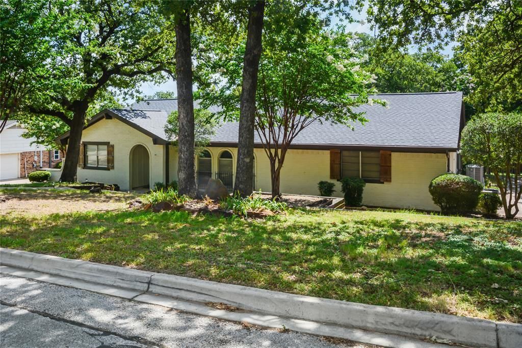 613 Overland Trail, Southlake