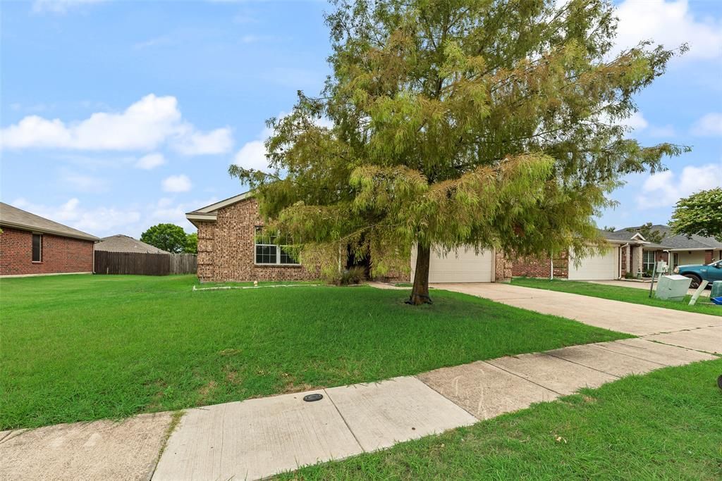2701 Mockingbird Street, Royse City