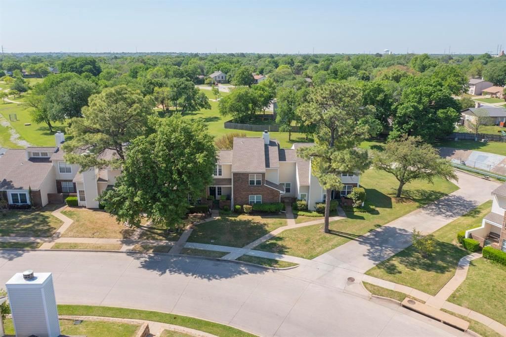 846 Creekside Drive, Lewisville