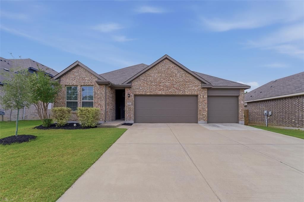 305 Evans Drive, Van Alstyne