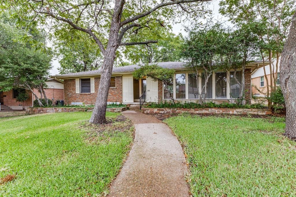 1303 Northlake Drive, Richardson