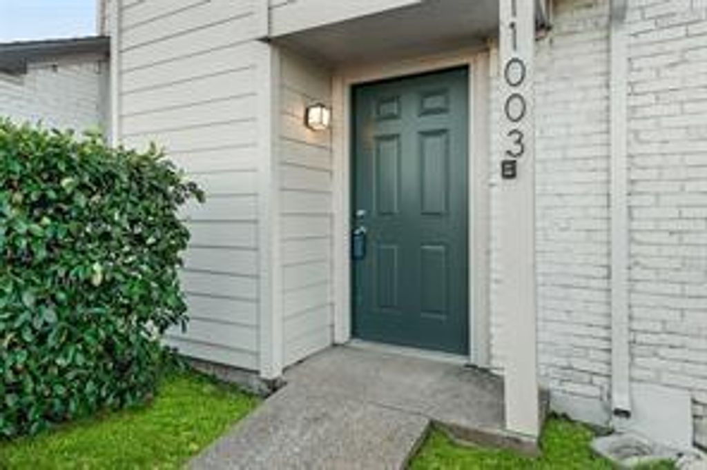 9524 Military Parkway 11003, Dallas