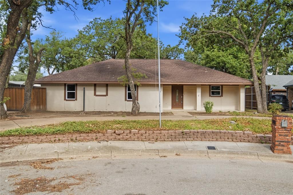 500 Bent Tree Court, Irving
