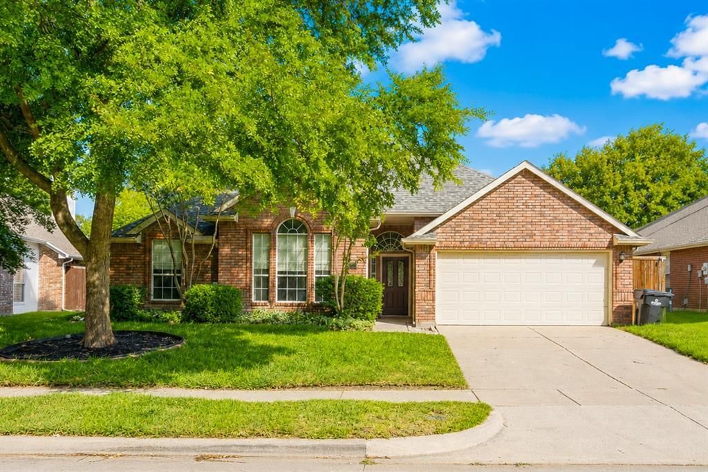 5605 Belle Chasse Lane, Frisco