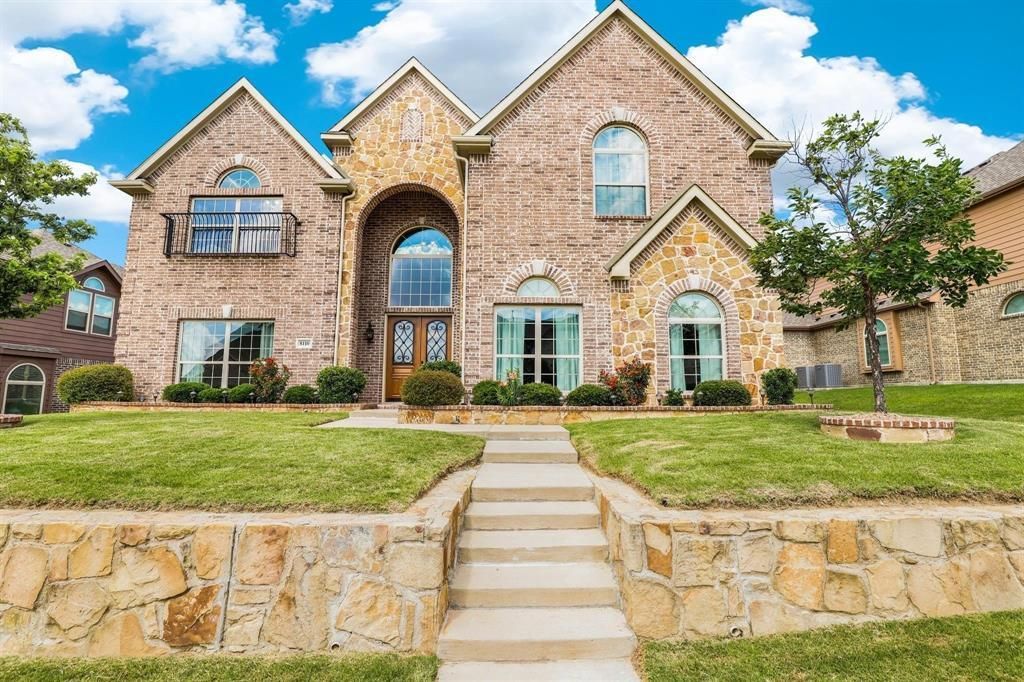 8110 Fenwick Court, Sachse