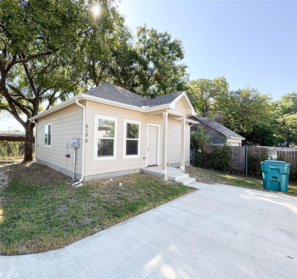 820 Rose Street B, Denton