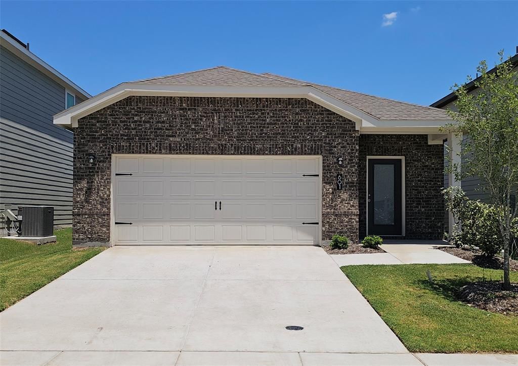 601 Cherry Creek Lane, Anna