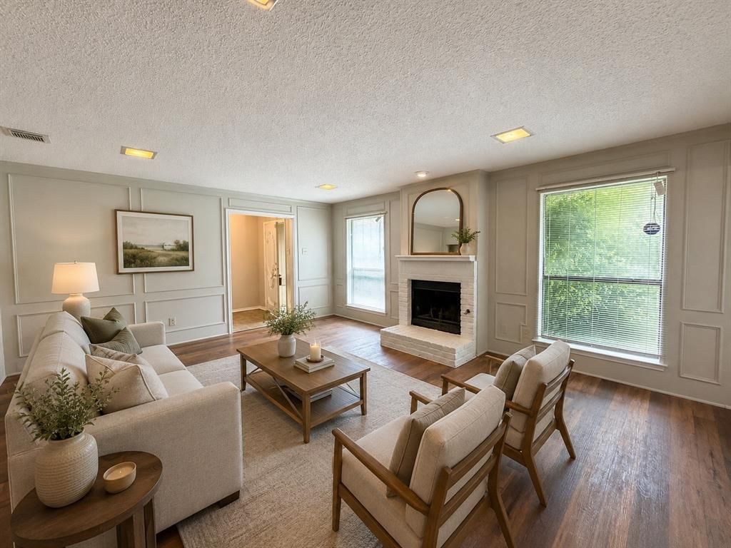 13220 Fall Manor Drive, Dallas