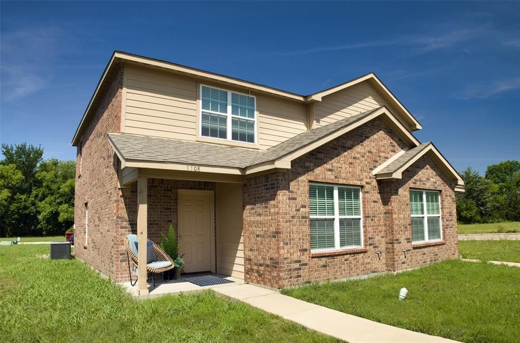 1708 S Waco Street, Van Alstyne