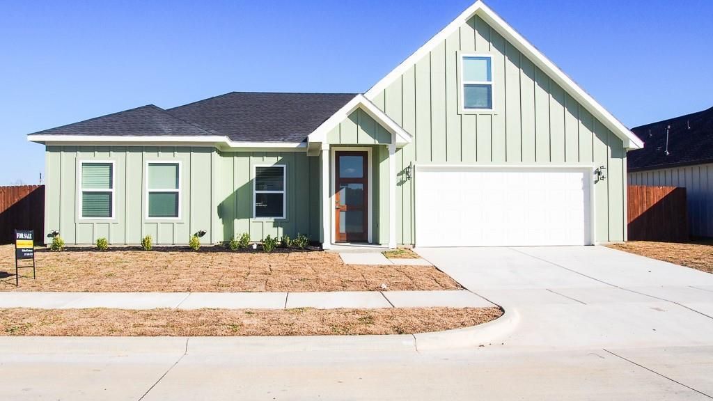 536 Highview Court, Godley