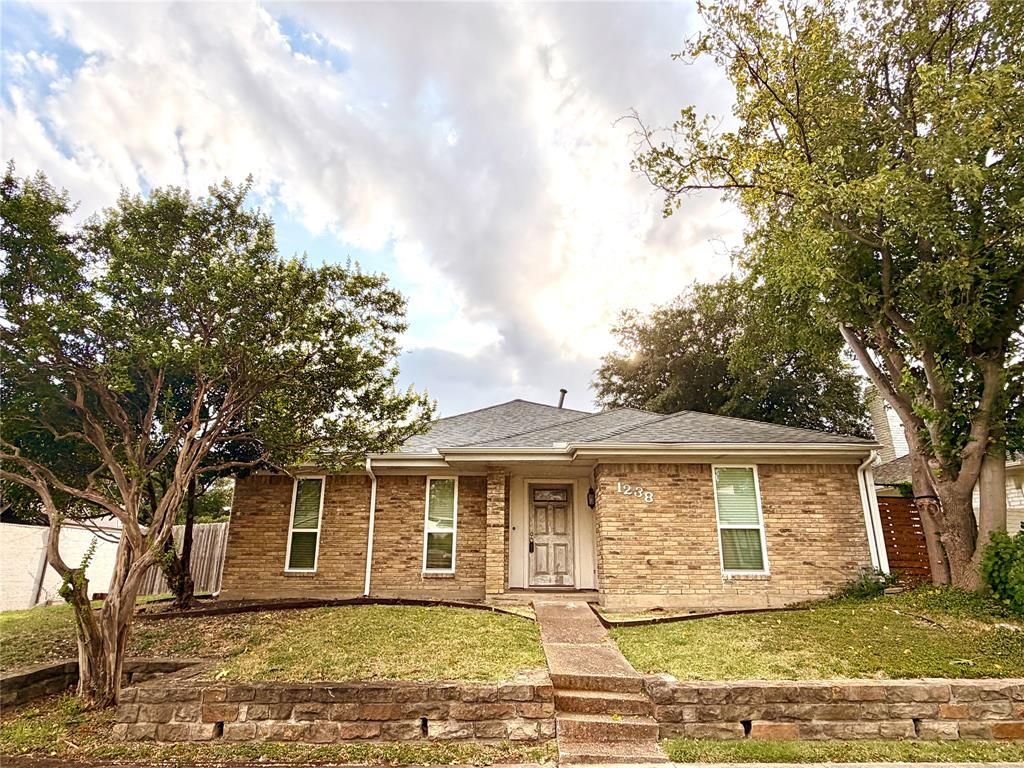 1238 Richland Oaks Drive, Richardson