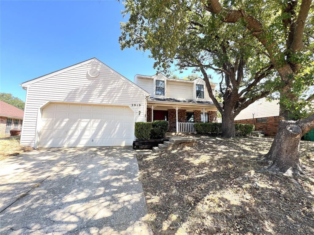 2019 Longmeadow Court, Denton