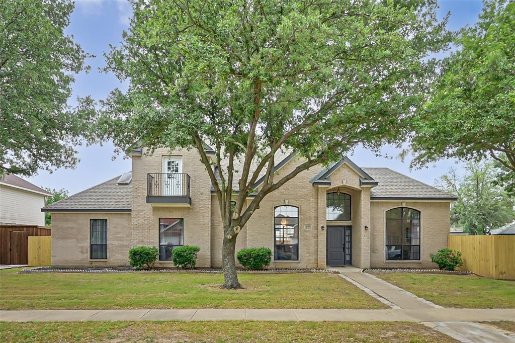 2735 Water Oak Drive, Grand Prairie