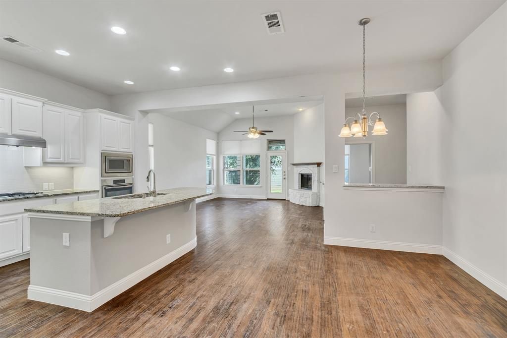120 Lilypad Bend, Argyle