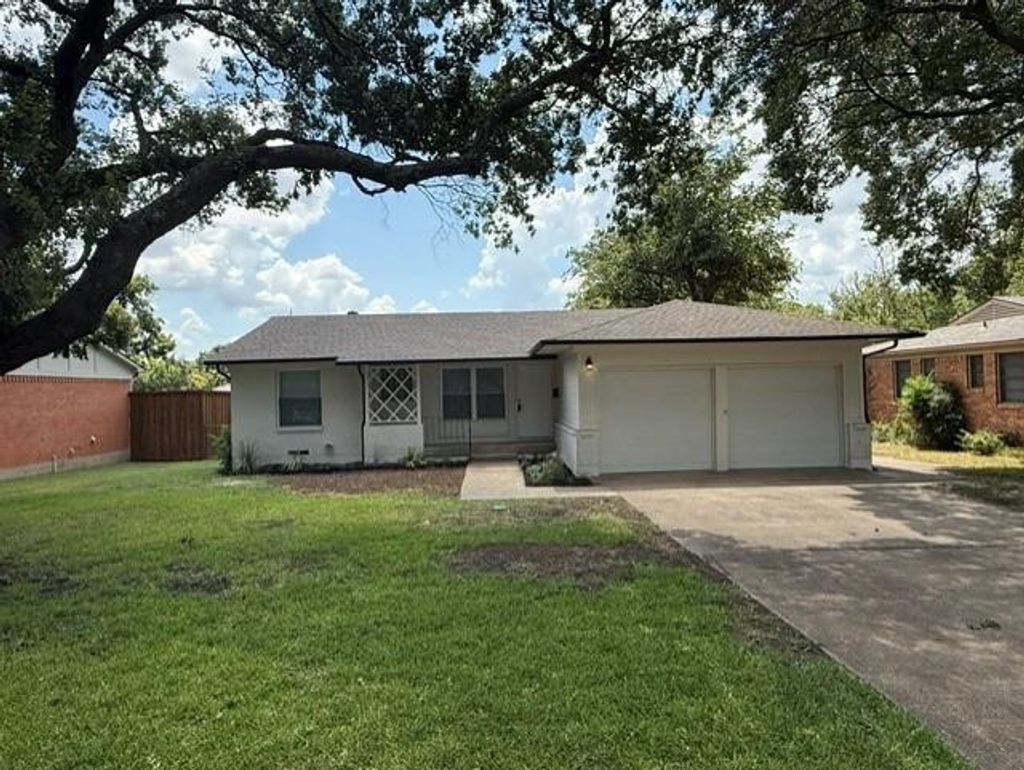 413 Marilu Street, Richardson