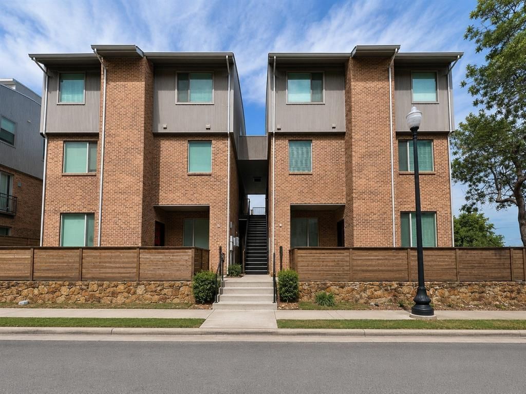 1320 May Street 200, Fort Worth