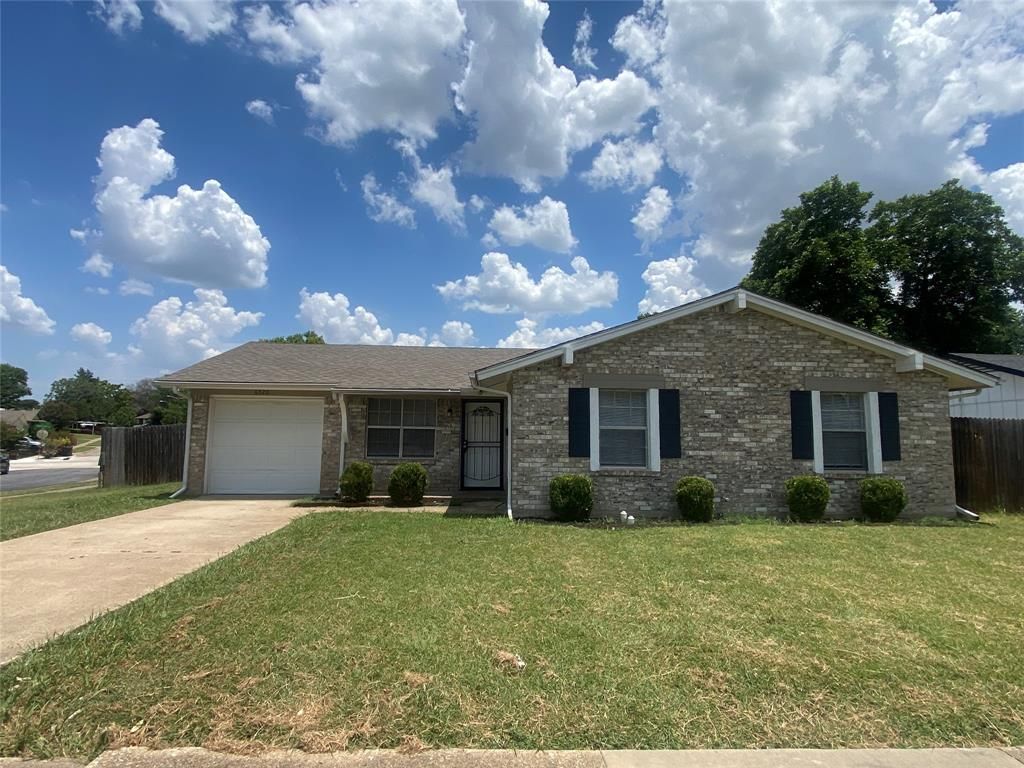 6520 Warm Moon Lane, Dallas