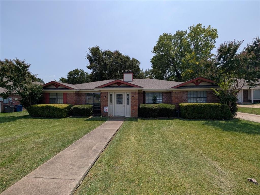 604 E Oak Street B, Wylie