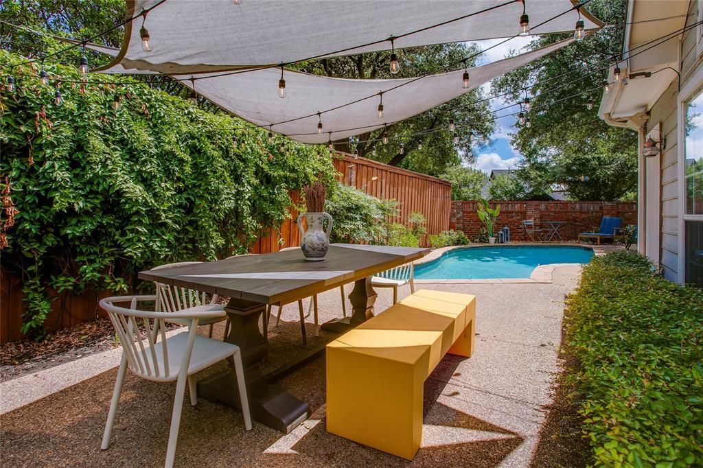 14628 Dickenson Court, Addison