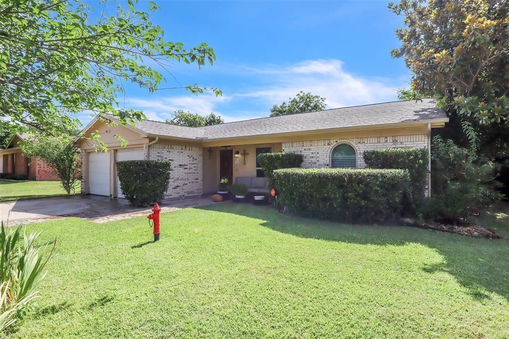 6921 Windy Hill Road, Forest Hill