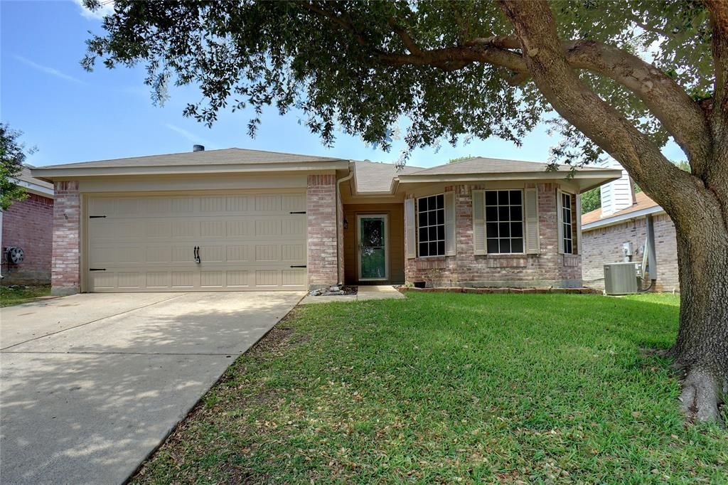6061 Arabian Avenue, Fort Worth