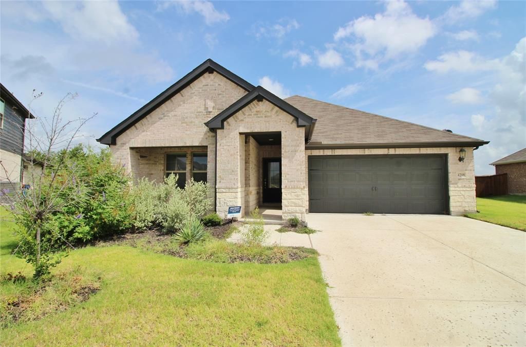 4208 Mountain Creek Drive, Farmersville