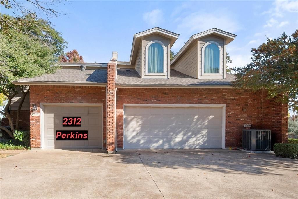 2312 Perkins Road, Arlington