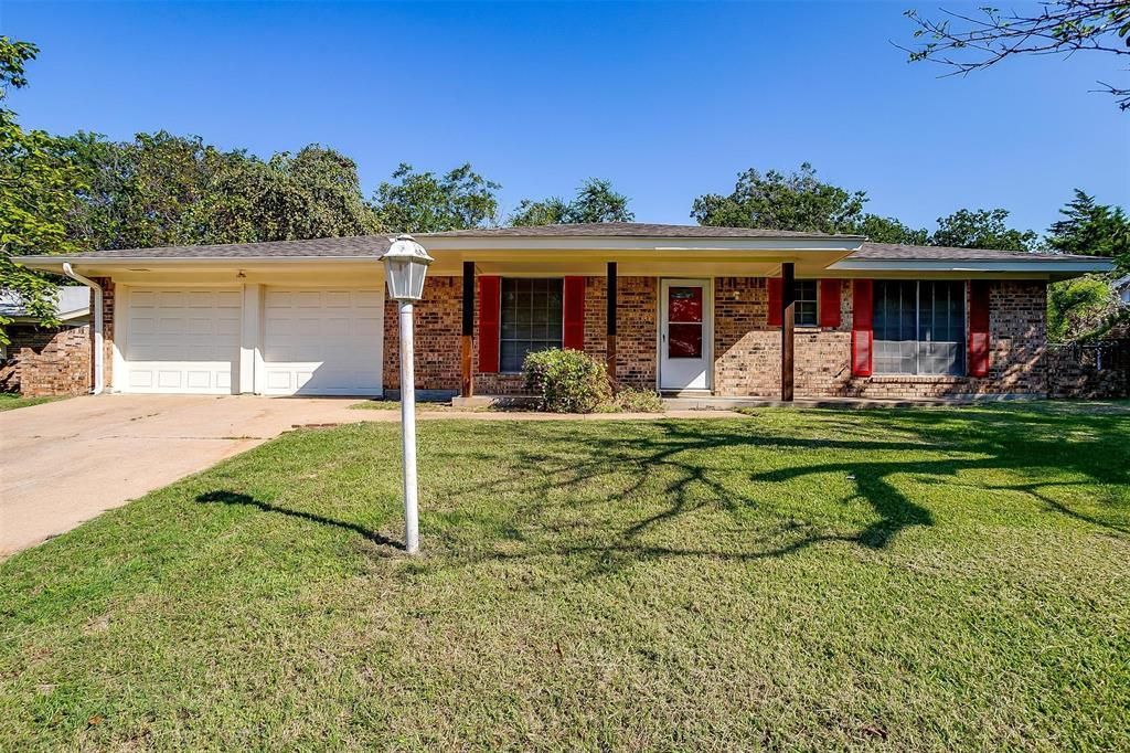 1104 Julie Street, Weatherford