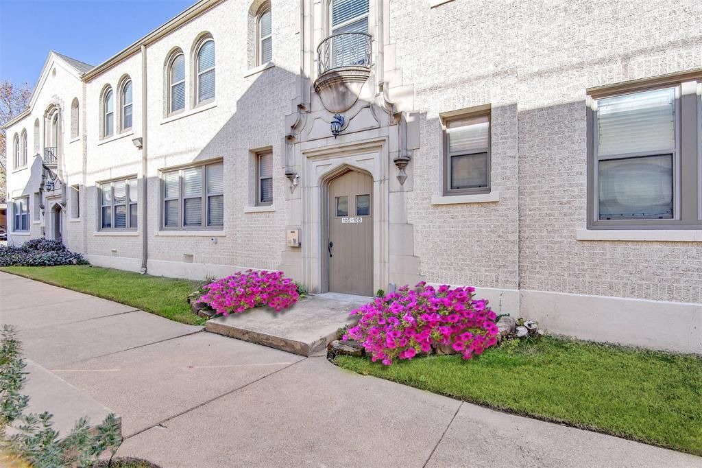 2500 S University Drive, Fort Worth