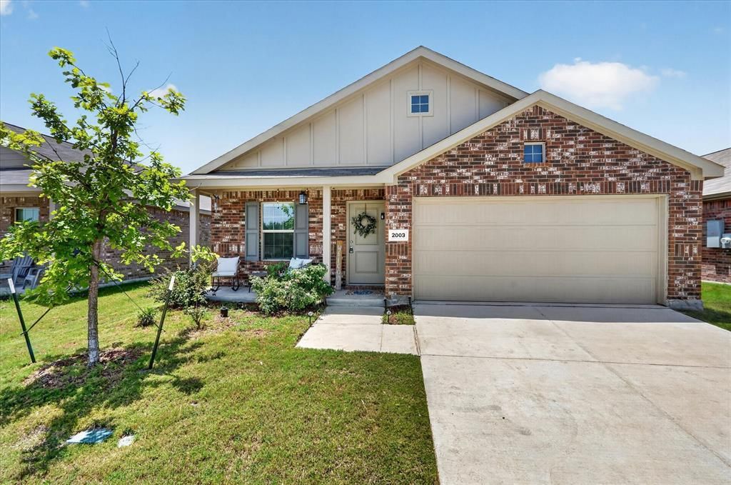 2003 Ava Drive, Ennis