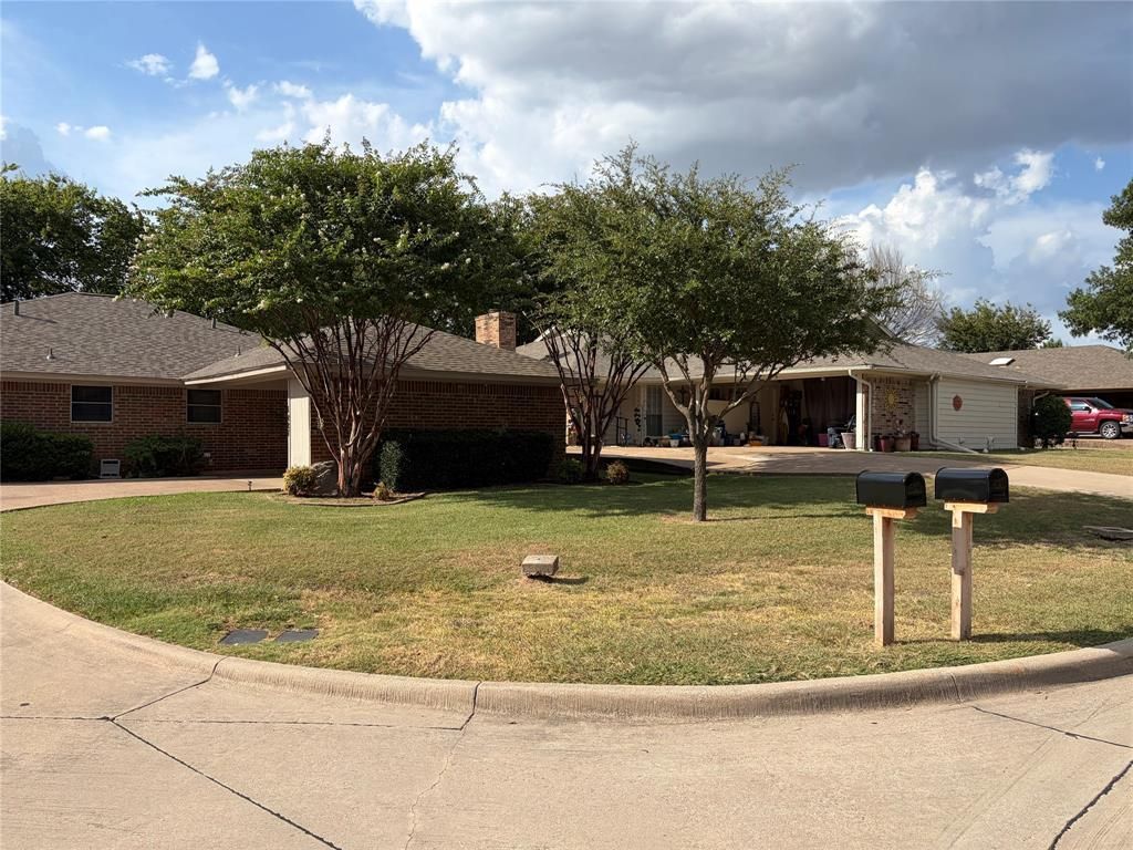 1225 Fairhaven Drive, Mansfield