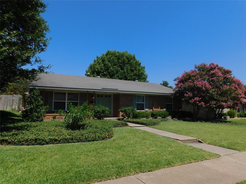 2445 Eastbrook Drive, Mesquite
