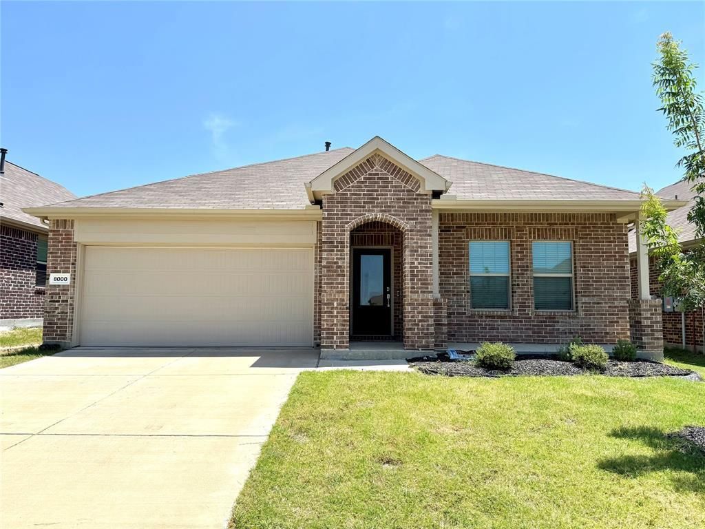 8000 Blue Heron Lane, McKinney