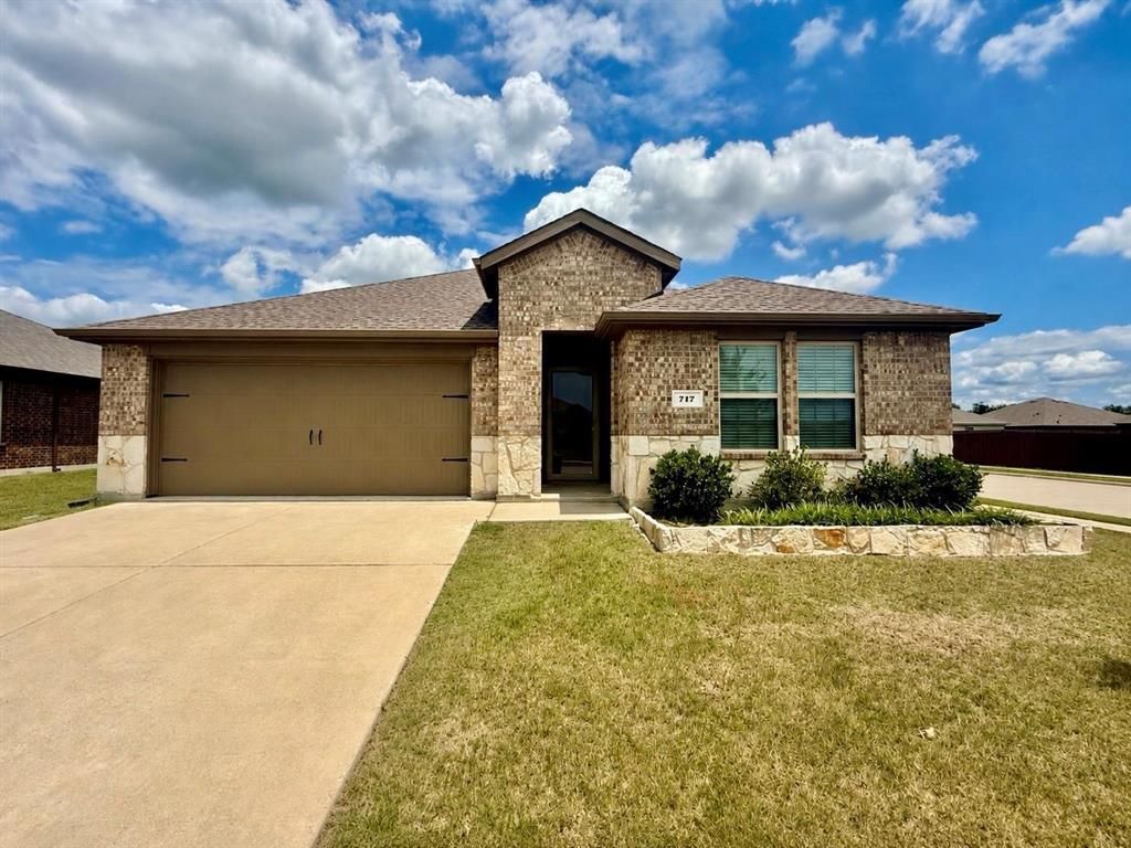717 Cottonwood Way, Royse City