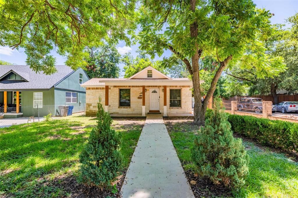 1126 Wilbur Street, Dallas