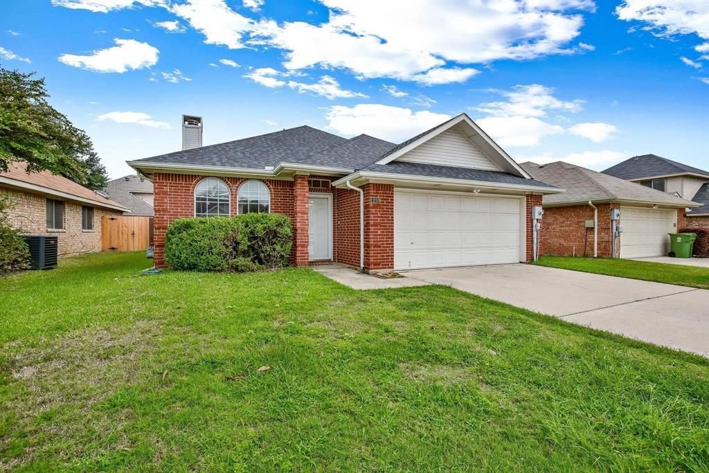 1209 Buehler Court, Lewisville