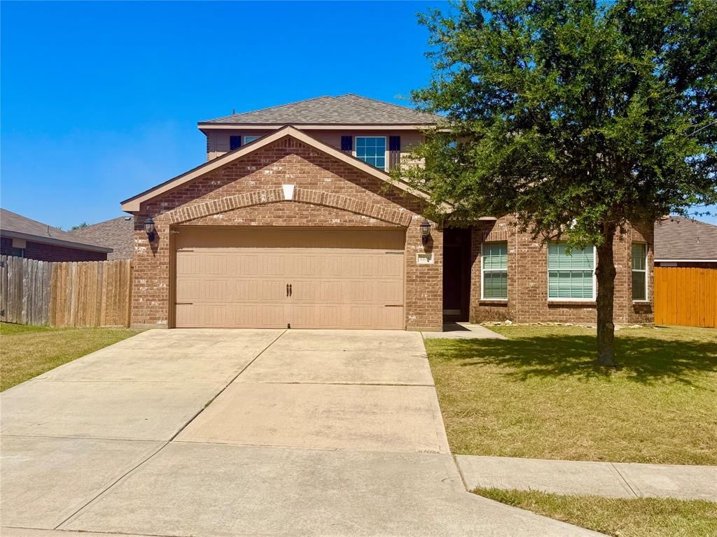 1105 First Street, Sanger
