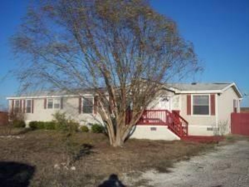 1559 County Road 697, Farmersville